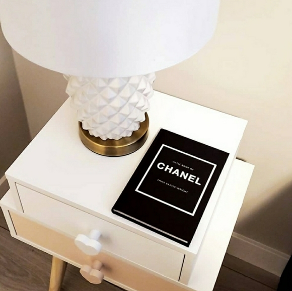 The Little Book of Chanel - Picture 2 of 3